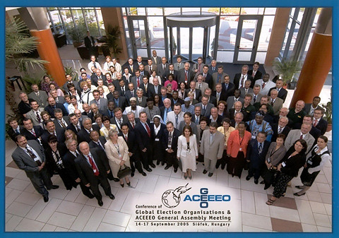 Секретарь Центральной комиссии Лозовик Н.И. среди участников ежегодной конференции Ассоциации организаторов выборов стран Европы в Будапеште