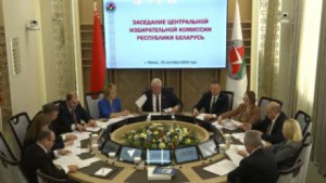 Хорошо поработал в период избирательной кампании, а теперь занимается другим очень важным государственным делом.