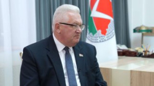 Председатель ЦИК Беларуси призвал политиков западных стран вместо угроз и указаний в адрес Беларуси, заняться реальными внутренними делами во благо граждан своих стран.